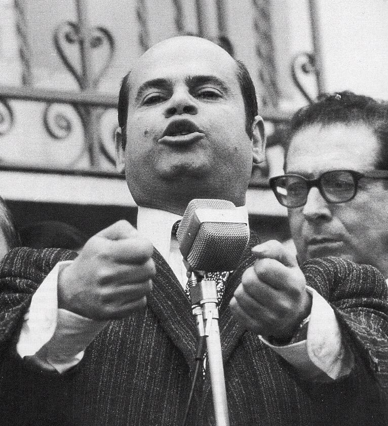giuseppax's tweet photo. #tagadà #la7
👉La Panella dice che Reggio Calabria non è la Sassonia ?
👉Secondo me è peggio !
👉Reggio è rimasta come era nel 1970
*Con la differenza che
👉Da Franco Ciccio “boia chi molla “e passata a #fratelliditalia “ eia eia.. alalà” 🙀🙀🙀 https://t.co/fb8iQ2bBXg