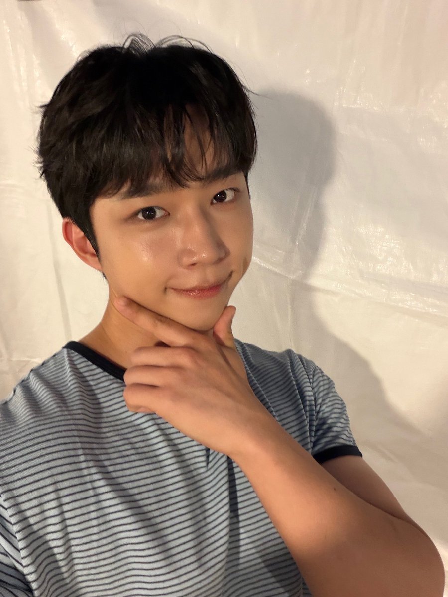 NFlyingofficial's tweet photo. 한 대학교가 있었어요 
국 내에서
공 연하면서
학 우분들 에너지가 가장 좋았던 
대 학교가 있었는데 그 이름은 바로 한국공학대

#NFlying #엔플라잉 #서동성 #SeoDongSung https://t.co/MIa37LAabf