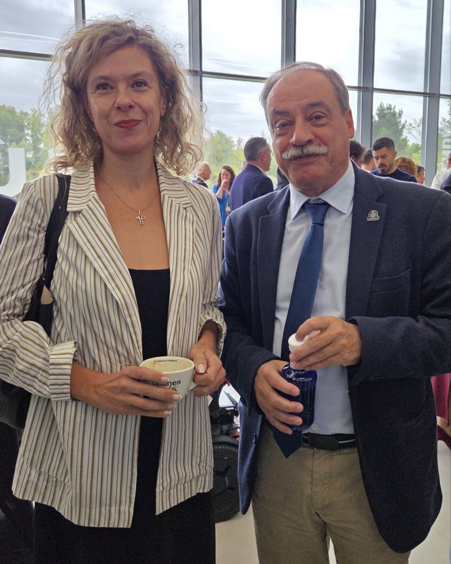ingenierosva's tweet photo. 🧠 El decano de ingenierosVA, Rafael Álvarez @irecyl, acompañado por la vocal @AnaBHernandezLa, ha asistido al Foro Somos Castilla y León, organizado por @DiarioCyLMundo, que en esta edición ha puesto el foco en el impacto de la IA y en los desafíos que plantea para la Comunidad. https://t.co/5kF2LuhUzf