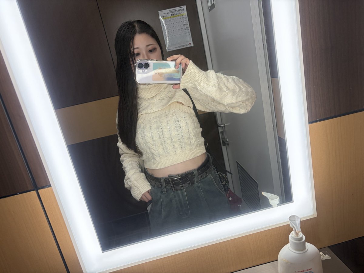 future_tk3's tweet photo. 自撮り注意
酔狂さんのメイクを参考にしてるオタクです https://t.co/BGbs0kATJD