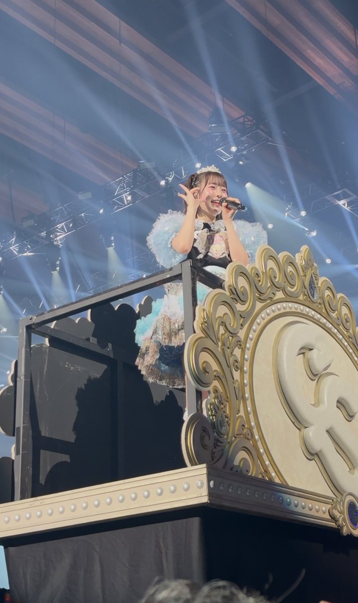tou13my's tweet photo. 初めてこんなに近かった！やっぱリアルだとめちゃめちゃ可愛いすぎる😍
#きゅーすと  #梅田みゆ https://t.co/jQyoBJDXDX