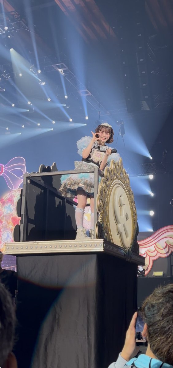 tou13my's tweet photo. 初めてこんなに近かった！やっぱリアルだとめちゃめちゃ可愛いすぎる😍
#きゅーすと  #梅田みゆ https://t.co/jQyoBJDXDX