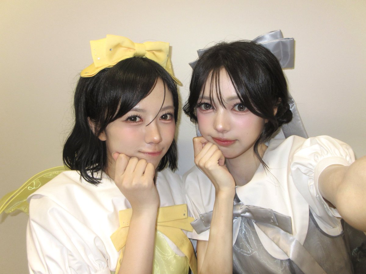 kohaku_ms0730's tweet photo. 衣装のチャックはめろが閉めてあげるからねー💛🩶
#笹原なな花　#MORESTAR  #もあすた　#中山こはく https://t.co/JCjzTksGQl