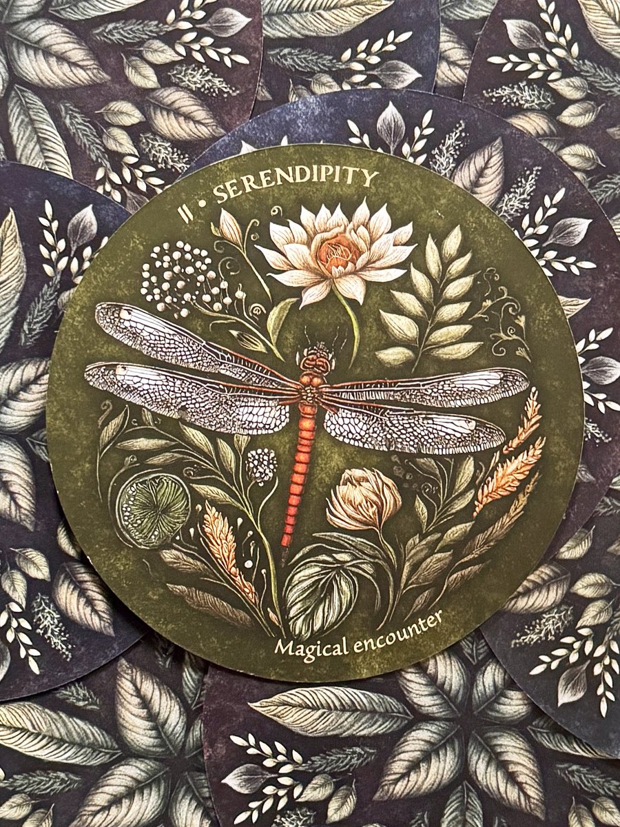tmanntarot's tweet photo. Card of the day
Serendipity: Magical Encounter.
Deck: Arcana Folia
By: Nora Paskaleva
#cardoftheday #Oracle #oraclecards #Lenormand https://t.co/CPP1dP3LjH