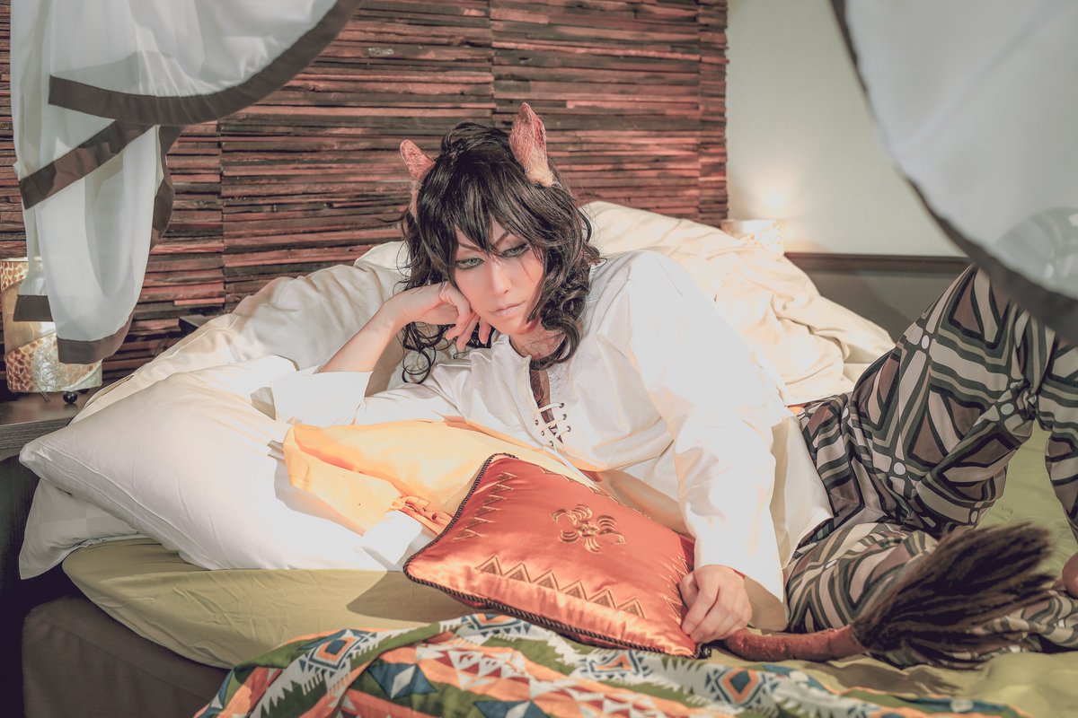 dhkouta's tweet photo. Leona Kingscholar(Cozy Clothes)☀️💤

【起きたばかりで、頭が働いていない寮長】

photo：みーな
@CGioz

#ツイステコス #twstcosplay https://t.co/s9eeiK6FCz