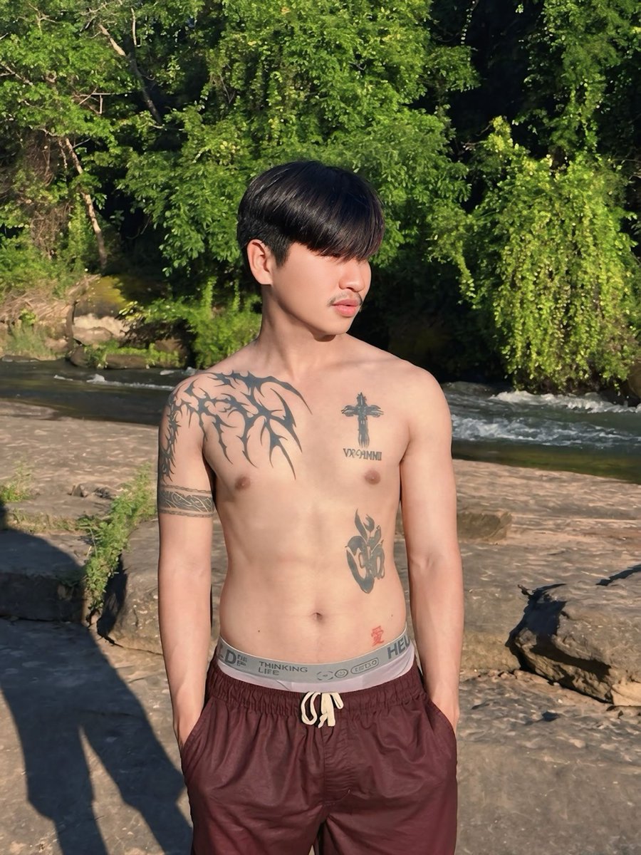 CHATCHANANha1's tweet photo. ร้อนเว้ย😩#กาฬสินธุ์ #เขื่อนลำปาว https://t.co/MtEMlKM5V5