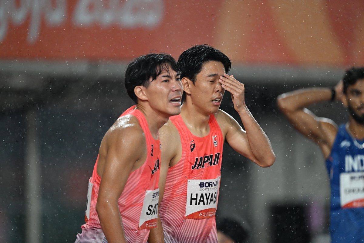 Getsuriku's tweet photo. #名古屋アジア大会
男子4×400ｍR
🇯🇵日本が12年ぶり金メダル🥇!!!!
3分00秒75で地元アジア大会のフィナーレを飾る優勝👑👑！！！ https://t.co/R3ZReLOR3P