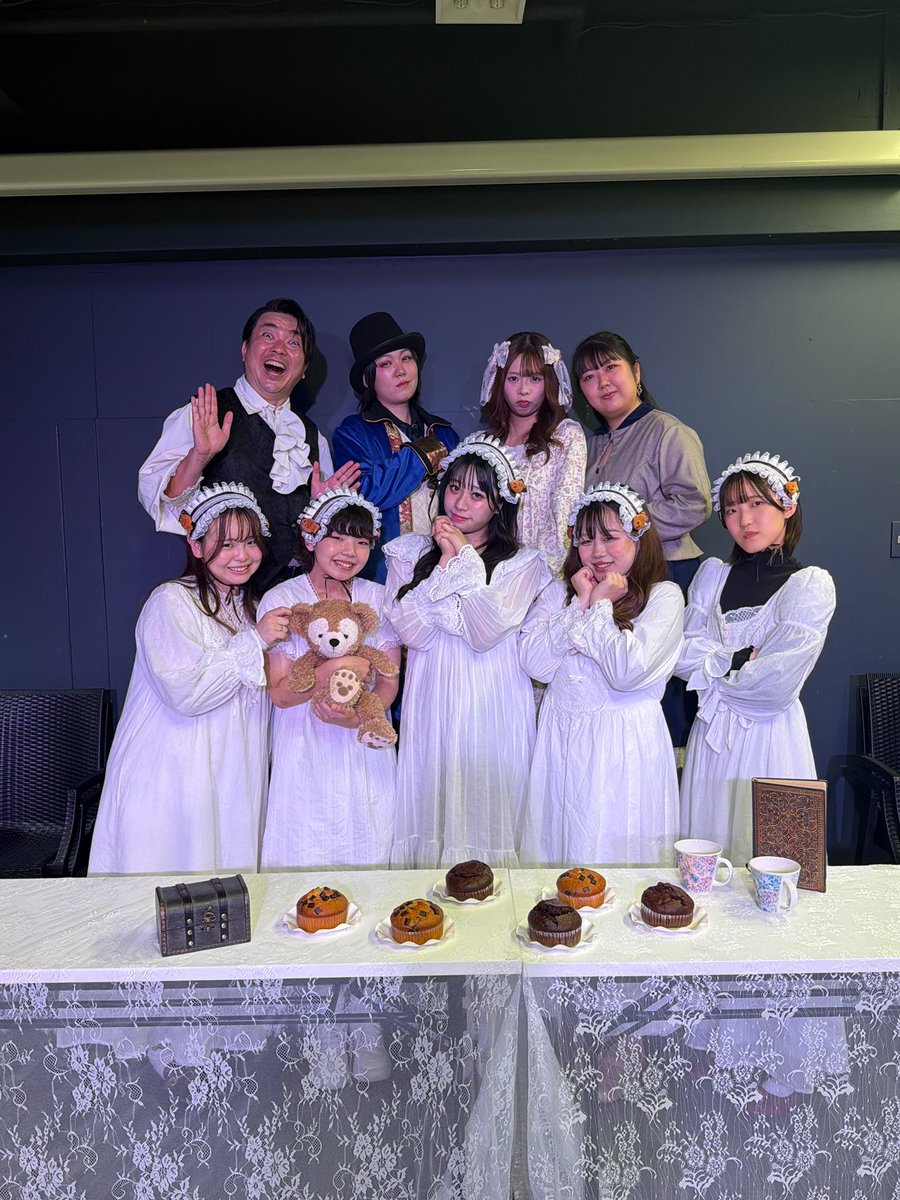 ivsan5252's tweet photo. 千穐楽から一夜明け、衣装を洗濯しなんだか寂しさを覚えてました
観劇いただきありがとうございました！✨️
9月メンバー本当に大好きです🫶🏻🎀
11月、12月も出ます！
まだ観てない方はぜひ！観た方もぜひリピートしていただけると嬉しいです！
 #生ワ松ト剛腕 
オーナー🎩🔔、ハル🧦、イツキ💙🦋 役 https://t.co/EYoh66dY2G