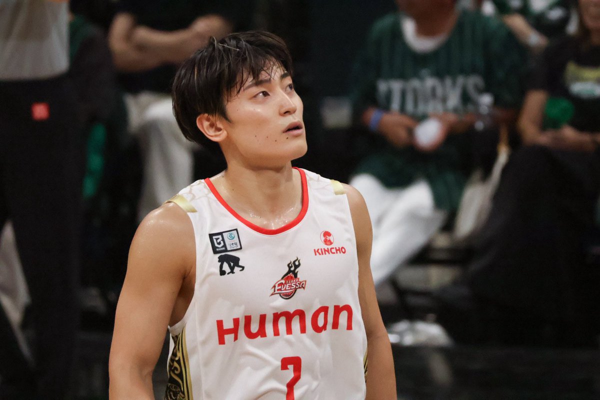 00ols_e7's tweet photo. 怪我なく60試合突き進めますように🙏🏻🌟
　 ︎︎ ︎︎ ︎︎ ︎︎ ︎︎ ︎︎ ︎︎
- 2026.09.26.Sat -
　 ︎︎ ︎︎
📍GLION ARENA KOBE 
🆚神戸ストークス
　 ︎︎ ︎︎
 #大阪エヴェッサ  #高橋快成 選手𖤐 ̖́- https://t.co/GLT3NlCljW