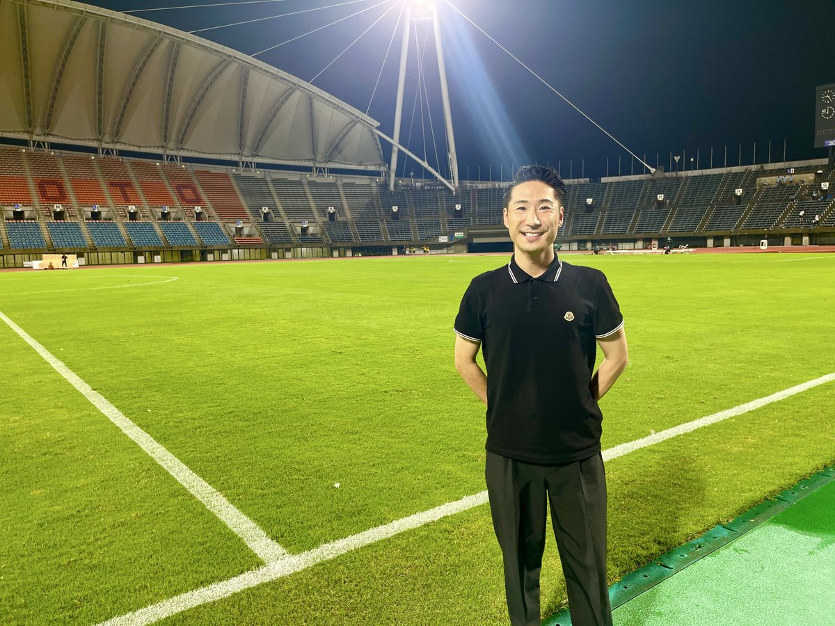 kazuma_emoto's tweet photo. 【ルヴァンカップ 実況 in 熊本】
ロアッソ熊本vs川崎フロンターレ

カテゴリー関係なしのガチンコ勝負は胸が高鳴ります。

カタノサッカーをいかんなく発揮した熊本。
J1の矜持を示した、川崎。
クロアチア代表のキャップを持つ、ウレモヴィッチが決勝点🇭🇷🐬

#ロアッソ熊本 #frontale https://t.co/YX9MgddCZ5