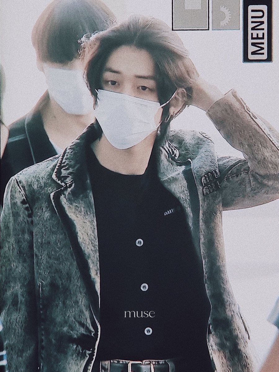 mojjoo913's tweet photo. 미우미우🖤연준
#YEONJUNxMiuMiu #YEONJUN
#MiuMiuSS27 @MIUMIUofficial https://t.co/sYogKdbXbv