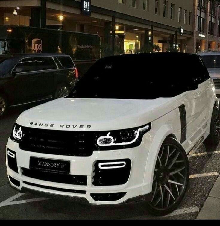 iradaulukhan's tweet photo. #mydream #mywish ,#mycar @RangeRover ❤️ https://t.co/WxMOIxJ8pn