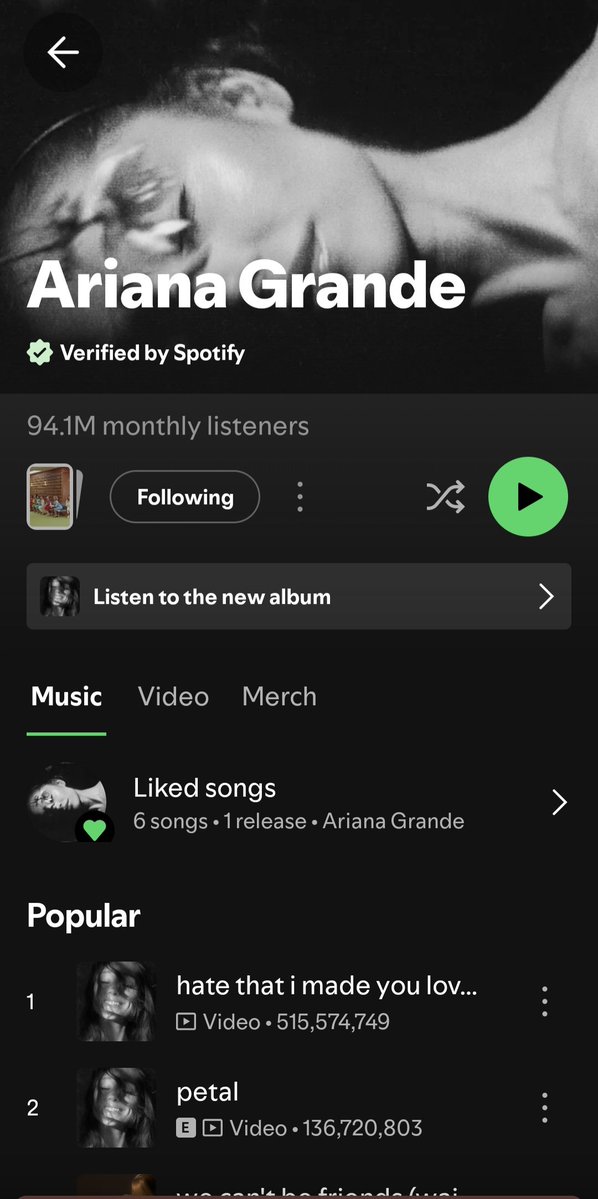 c4lmehnry's tweet photo. the "unknown flop" having triple the monthly listeners bts has 😭 https://t.co/NhBNBLzhnC