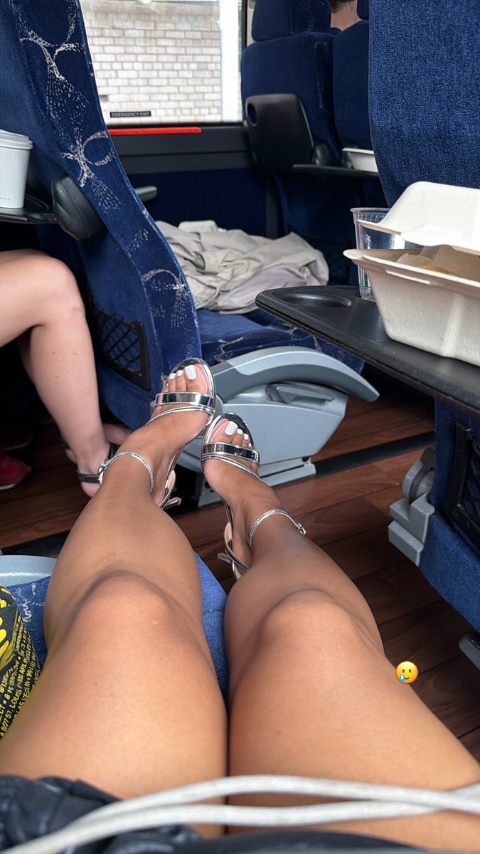 Iamnotatrick's tweet photo. Should I start a feet only fans? https://t.co/rFRXEavUZj