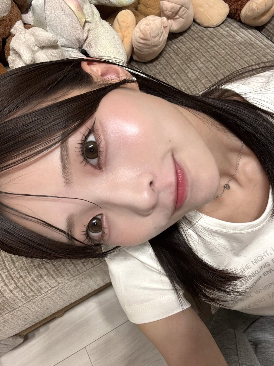 Hiyori_Seno_'s tweet photo. なーにしてるの https://t.co/4oC3W4tGT4