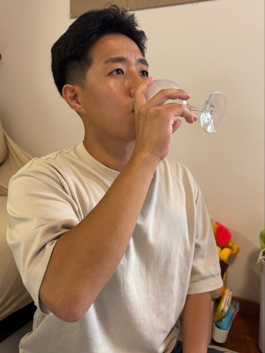 sakaguramimo's tweet photo. 仙禽 オーガニック・ナチュール X✨

お酒を飲む時は、香りを楽しむ派です🥴

🍶日本酒YouTubeしています^_^📣
→ https://t.co/3advB6NEf1

#日本酒好きな人と繋がりたい #日本酒 #獺祭 #新政 #而今 #十四代 #仙禽 #わかむすめ #伯楽星 #寫樂 #鍋島 #田酒 #赤武 #産土 #宮寒梅 https://t.co/rxXUT04m7Q