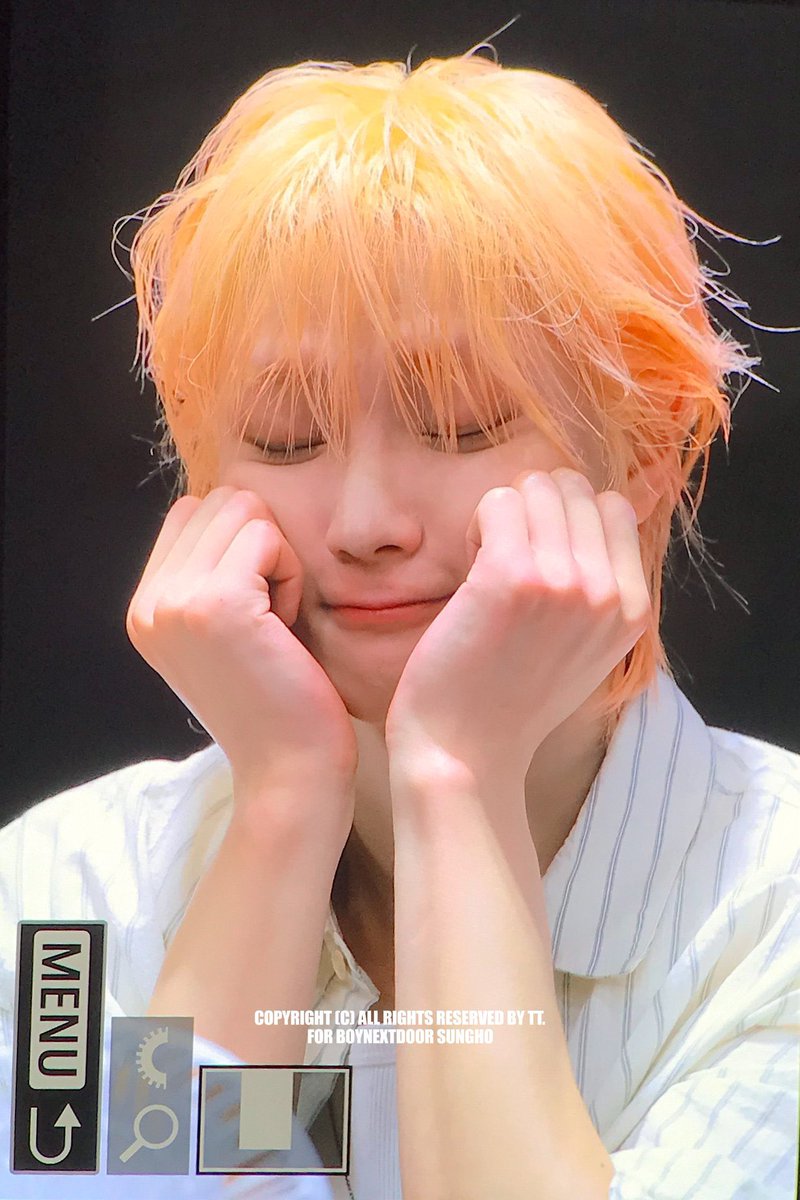 iauotte's tweet photo. 아니 근데 진짜 어떻게 머리색 하나 바꿨다고 사람이 이렇게 말랑복숭아자몽뽀짝상큼청초러블리의 모든 형용사를 혼자 다 가져갈 수가 있지?.. 자몽색이 성호한테 잘 어울리는 정도가 아니라 그냥 성호를 위해 존재했던 색깔 같음. 누가 보면 자몽과 성호 사이에 무슨 협약이라도 맺은 줄 알겠음.ㅆ…. https://t.co/EDWOD2AWIB