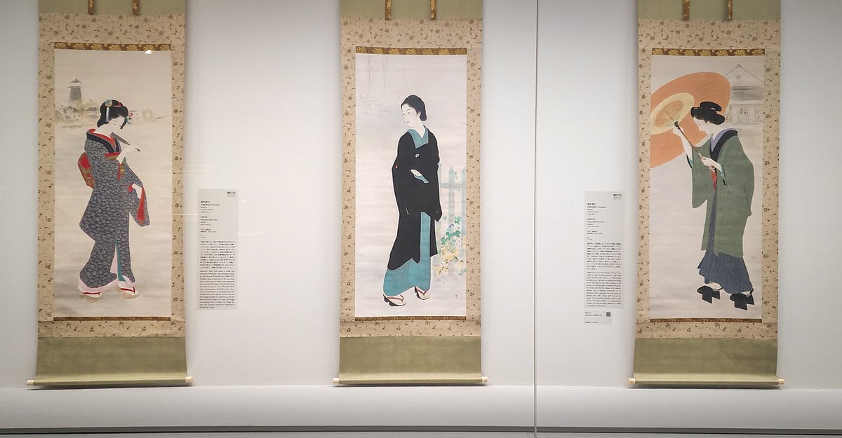 art_ex_japan's tweet photo. 東京国立近代美術館(竹橋)で所蔵作品展「MOMATコレクション」がきょう29日から始まりました。11月15日までの前期では「秋のプレミアムコレクション」として、重要文化財の鏑木清方「築地明石町」三部作が所蔵作品展では7年ぶりに登場しています。 https://t.co/lABTGCVuJ5