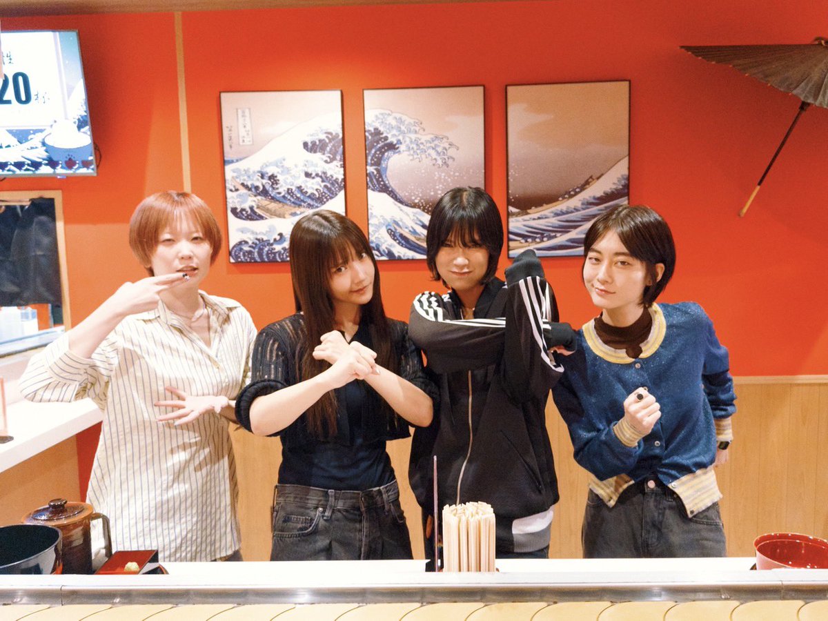 ExWHYZ_official's tweet photo. #Ex_わんこゆあわんこ
してきました🐶

メンバー最後の仕事がこれで良かったのでしょうか？

ともあれ楽しい映像になりそうです
こちらはスタート前のメンバー

是非初回生産限定盤ご予約ください
🛍️https://t.co/ECL5YqPp3w https://t.co/nqDjDlSbmb