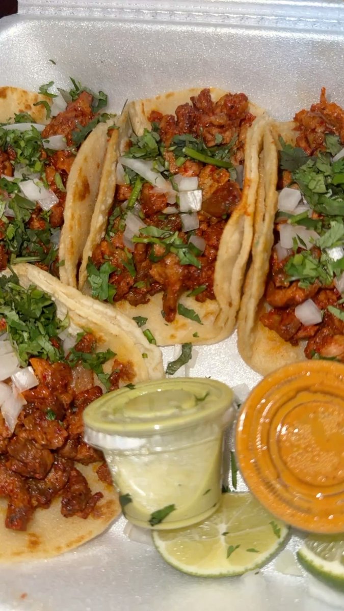bossbabejass's tweet photo. Taco Tuesday 🌮 https://t.co/kEjNiEtnwj
