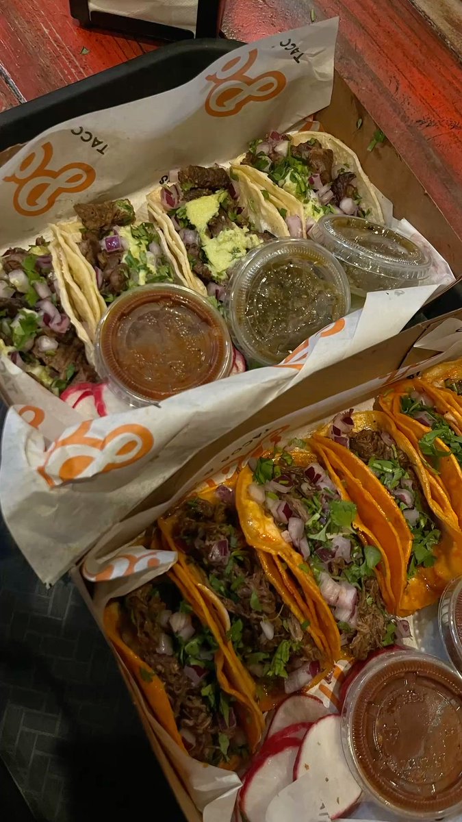 bossbabejass's tweet photo. Taco Tuesday 🌮 https://t.co/kEjNiEtnwj
