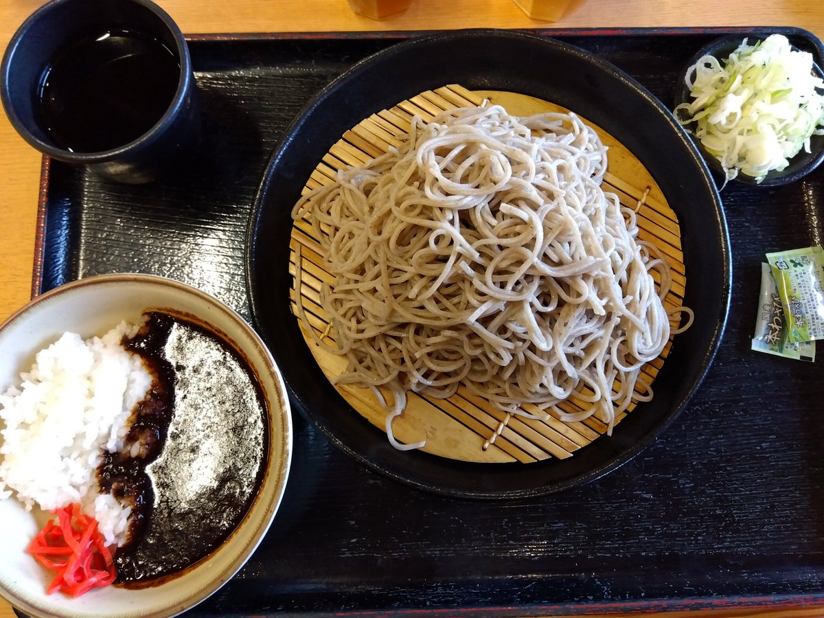 CKT_T's tweet photo. 今日は珍しく安曇野の小木曽製粉所が混んでた。 https://t.co/8vIvhZEABK