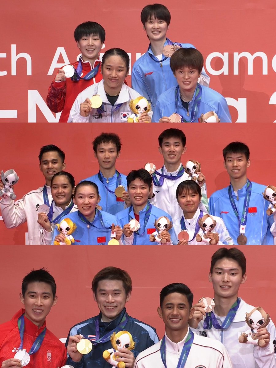 TaHoungCY's tweet photo. รูปครอบครัวของแต่ละบ้าน 🤗🥇🥈🥉

#แบดมินตัน  #เอเชียนเกมส์2026 https://t.co/UHKVtpXTQs
