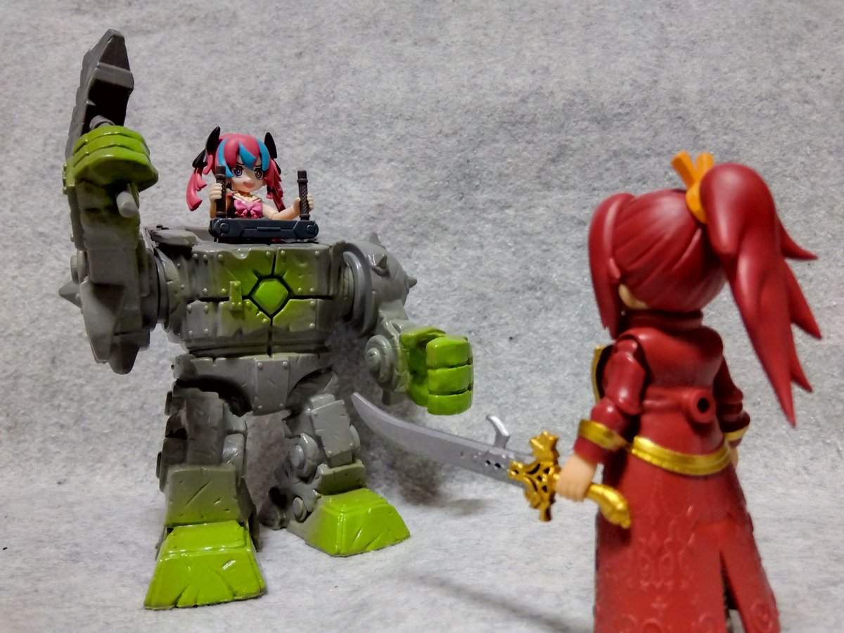 UJIgame's tweet photo. ストーンロボットくん、
#リンクトラベラーズ を乗せるとこんな感じ
膝から下を外して乗せてます

次弾のテーマが錬金術師ということで
乗れるゴーレムとして活躍してもらおう
#��ュライヒ https://t.co/JDqVL4ICAq