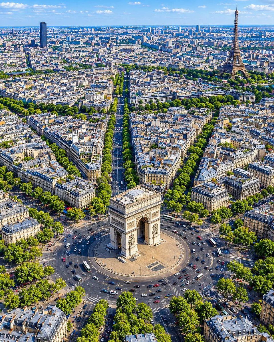 NatureRoot88's tweet photo. Arc de Triomphe Paris, France  🇫🇷 https://t.co/WQF94oBdIj