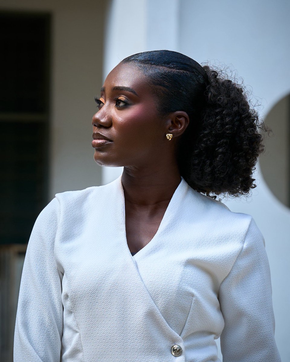 EOAishere's tweet photo. Last Friday, I graduated with an LL.M. in Competition and Consumer Protection Law. My gratitude knows no bounds. 

I hope to help the everyday Ghanaian understand their rights and how the law affects their daily lives.

#LLM #CompetitionLaw #ConsumerProtection #Ghana https://t.co/U9PEoO0rQW