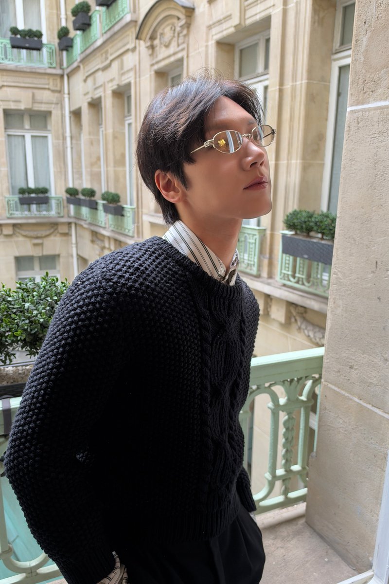 TEN_offcl's tweet photo. In my hotel room 😽

#TEN #YSL #SaintLaurent
#TENxSaintLaurent
#TENtoParisFashionWeek https://t.co/3tcLsqOhlK