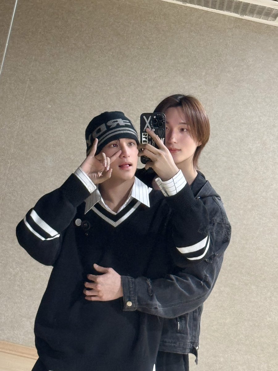 XODIAC_MEMBERS's tweet photo. [#자얀💛] 

범수야 생일 진짜 축하해! 🎂
항상 지금처럼 빛나는 모습으로 행복했으면 좋겠어
올해도 좋은 일만 가득하길 바라! 💛

#XODIAC #소디엑 #ZAYYAN #자얀 https://t.co/PG38lctawD