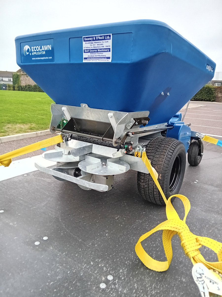 GeaneyL's tweet photo. Congratulations to Dave from Waterford Landscapes on the purchase of his new Ecolawn 250 Top Dresser.
A fantastic machine that makes topdressing faster, easier and more consistent. We wish Dave every success with it and thank him for choosing Geaney O’Neill
#Ecolawn #TopDressing https://t.co/OPcKKgytx1