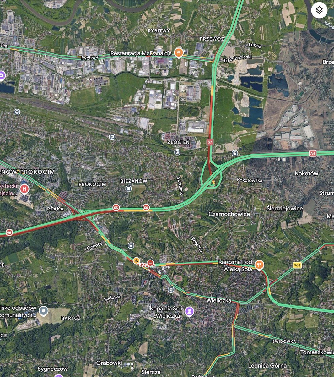 MariuszMari's tweet photo. @GDDKiA_Krakow @GDDKiA @MI_GOV_PL Wypiękniała nam ta Zakopianka 🤩
I cyk, przenosimy się na węzeł Wielicki i 48tys. poj./dobę przez Wieliczkę ul. Krakowską bo węzeł Bieżanów nie ma kontynuacji na południe. 🛣️ https://t.co/clFKKwUi2I