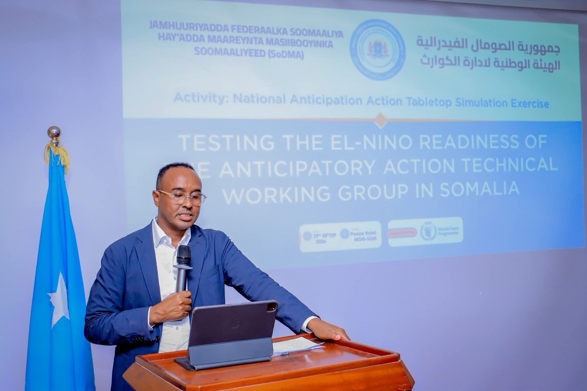 SoDMA_Somalia's tweet photo. Commissioner @MahamuudMoallim opened a national simulation exercise in Mogadishu to test Somalia’s El Niño 2026 preparedness and capacity to respond to flash and Juba-Shabelle river flooding.

Organised by SoDMA with @WFPSomalia, the exercise brings together Federal Government, Federal Member States, UN and other humanitarian partners to test early warning, risk information, coordination and early action.

The exercise focuses on turning forecasts into timely decisions and action, identifying coordination and information-sharing gaps, and mobilising support to reduce flood impacts and protect vulnerable communities.

Commissioner @MahamuudMoallim stressed that Somalia has made progress in early warning systems, but the priority is turning warnings into rapid decisions and early action that protect lives and livelihoods.