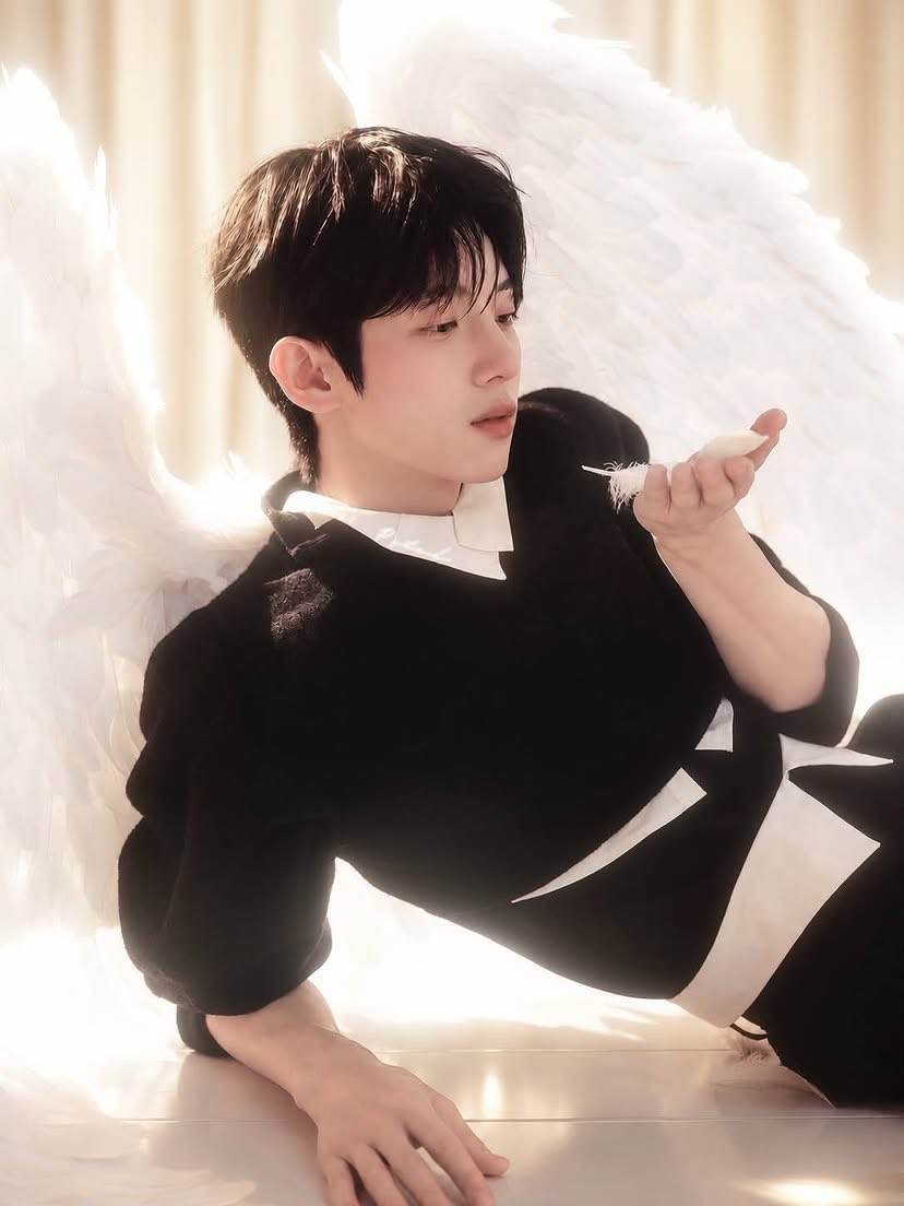 NhtrcMy's tweet photo. Người ta nói tài năng là món quà, còn Park Siwoo chính là minh chứng sống cho điều đó. Cứ mãi tỏa sáng nhé 😍

#PARKSIWOO
#박시우 https://t.co/qNUzFLEnt3