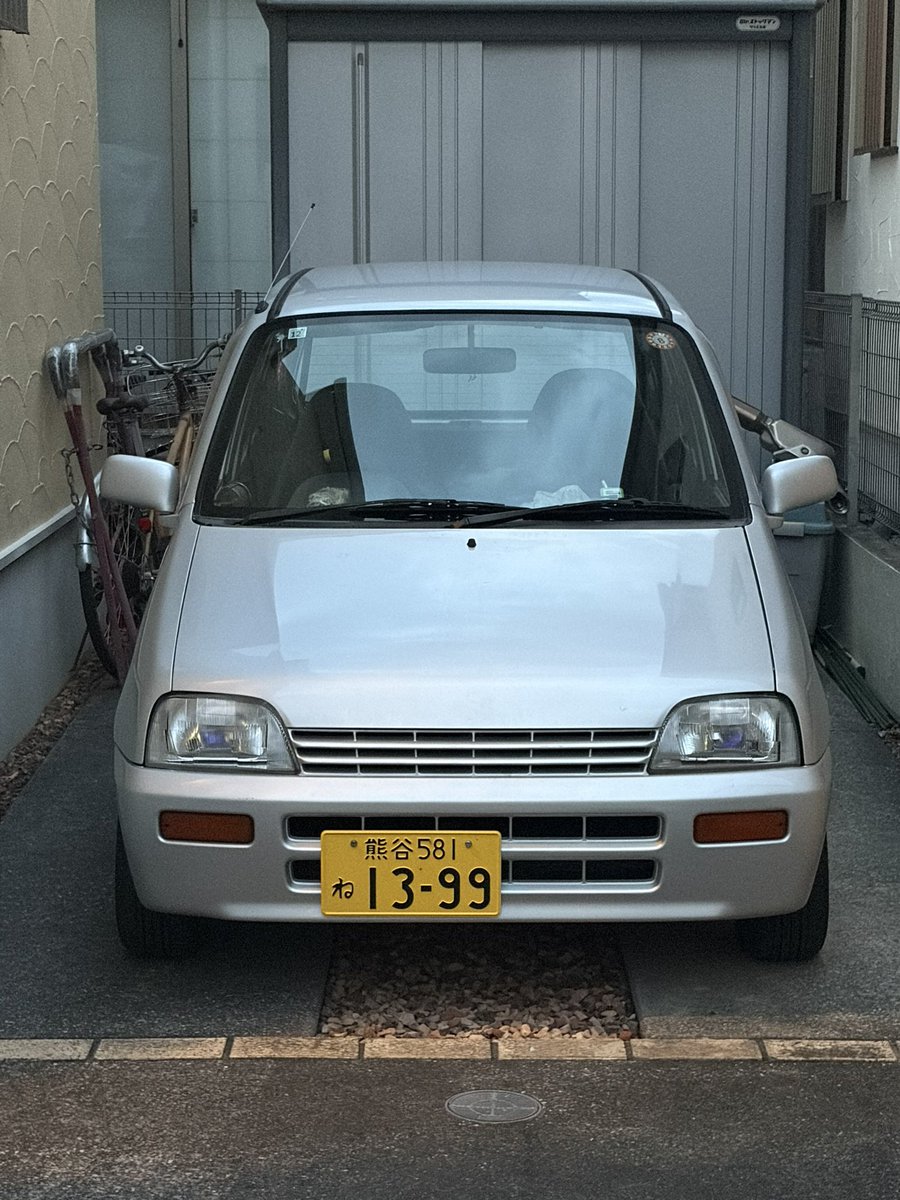 Mr_Jun1212's tweet photo. さっき突然。
エンジン普通にかかる。ギアは入る。クラッチは切れる。ドラシャしっかり刺さってる。異音無し。けど車が進まないってのでレッカーされました。
タコメーターと速度計が一緒に動く感じでした。
誰か原因知りませんか！？😭😭 https://t.co/M5sCQWrlAr