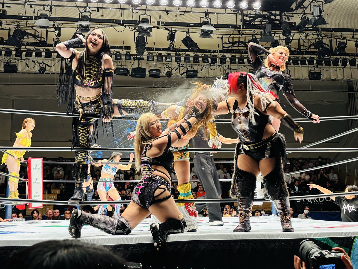 7rio7dog's tweet photo. 後楽園

フレネミーナツコ

#刀羅ナツコ
#渡辺桃
#STARDOM https://t.co/3z7Xx3GivO