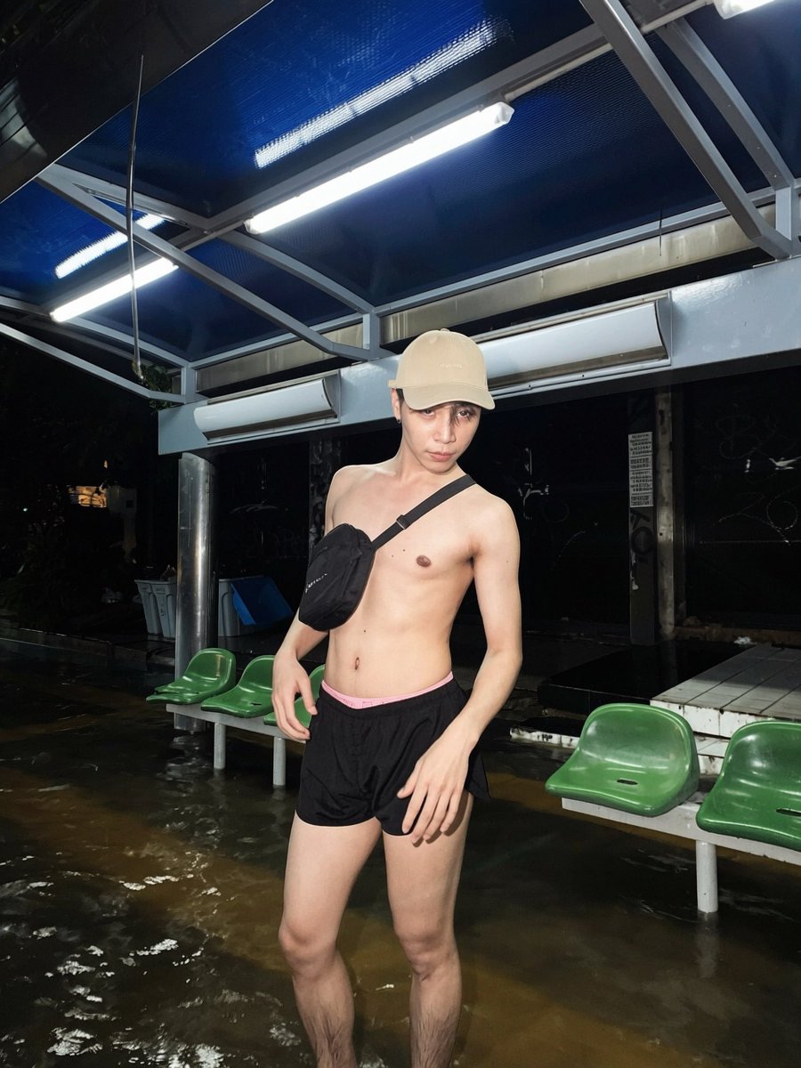 Jxy_jayks's tweet photo. น้ำล้นหมดแล้ว💦 #ลาดพร้าว https://t.co/PDoDfGjB88