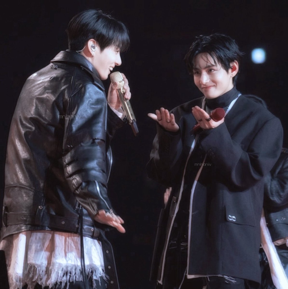 mnihaniiv's tweet photo. that endearment look… https://t.co/YTON7QuvEp