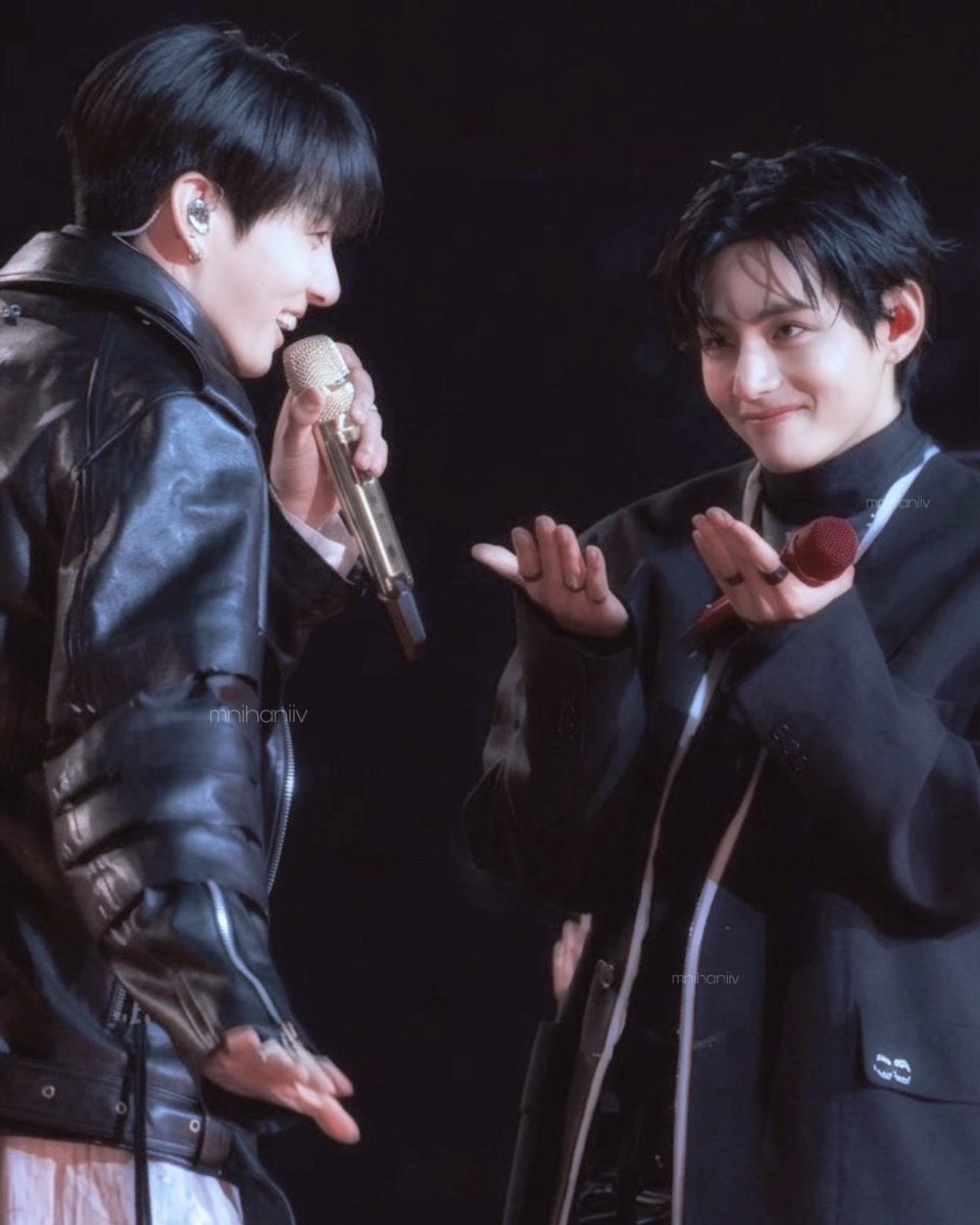 mnihaniiv's tweet photo. that endearment look… https://t.co/YTON7QuvEp