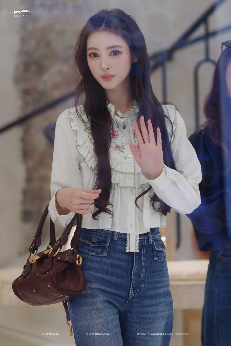 joyceluqc_'s tweet photo. 260929

#ANNA #안나
#MEOVV #미야오 https://t.co/lN0d97JpUt