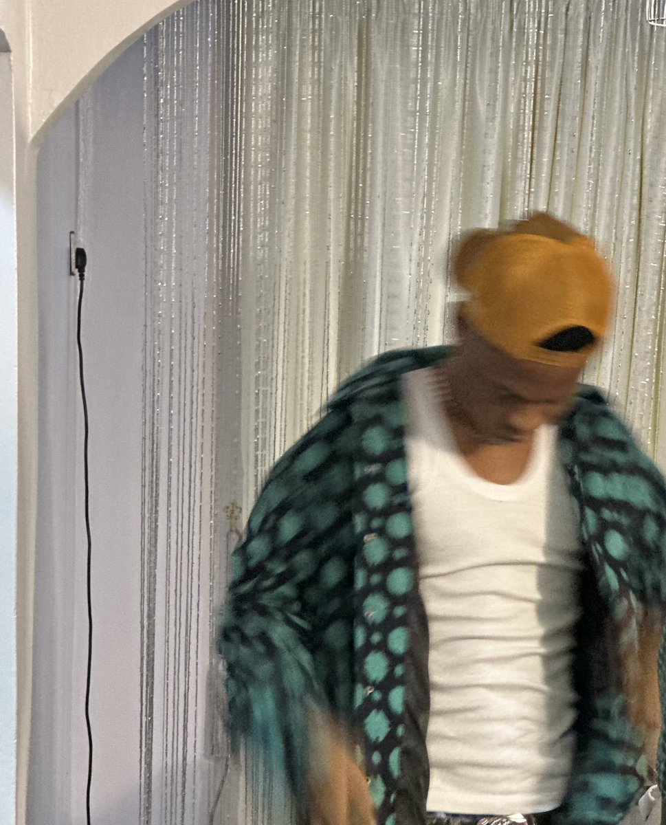 notevenakid's tweet photo. Anti-socially awkward https://t.co/tS8wEGInvJ