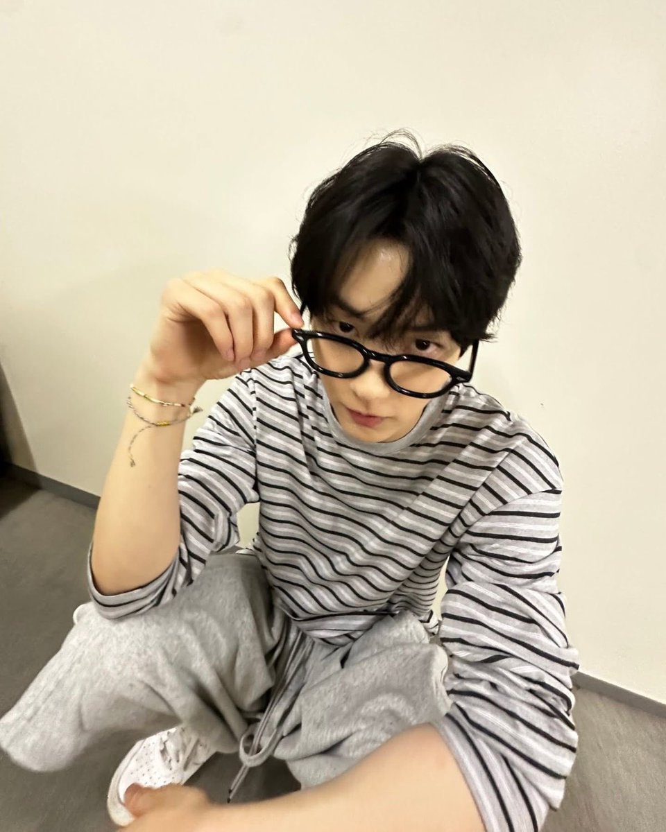 cloudymoa34's tweet photo. #스윈콘나눔 
스윈콘 맞나눔합니다! 
☁️날짜: 중/막 콘
☁️ 나눔 물품: 뱃지
☁️ 맞나눔하시는 분들은 제가 dm드리겠습니다
(원하시면 댓글 남겨주세요)-dm으로 장소보내드려요! 
☁️수량: 수빈: 10개 연준:5개 https://t.co/C2m6hmVgZN