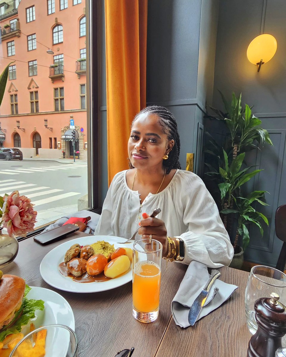 ameliabrownmbm4's tweet photo. A typical Scandinavian meal at Kaffistova Oslo—I'm here for it! https://t.co/GNHxdf5N5R