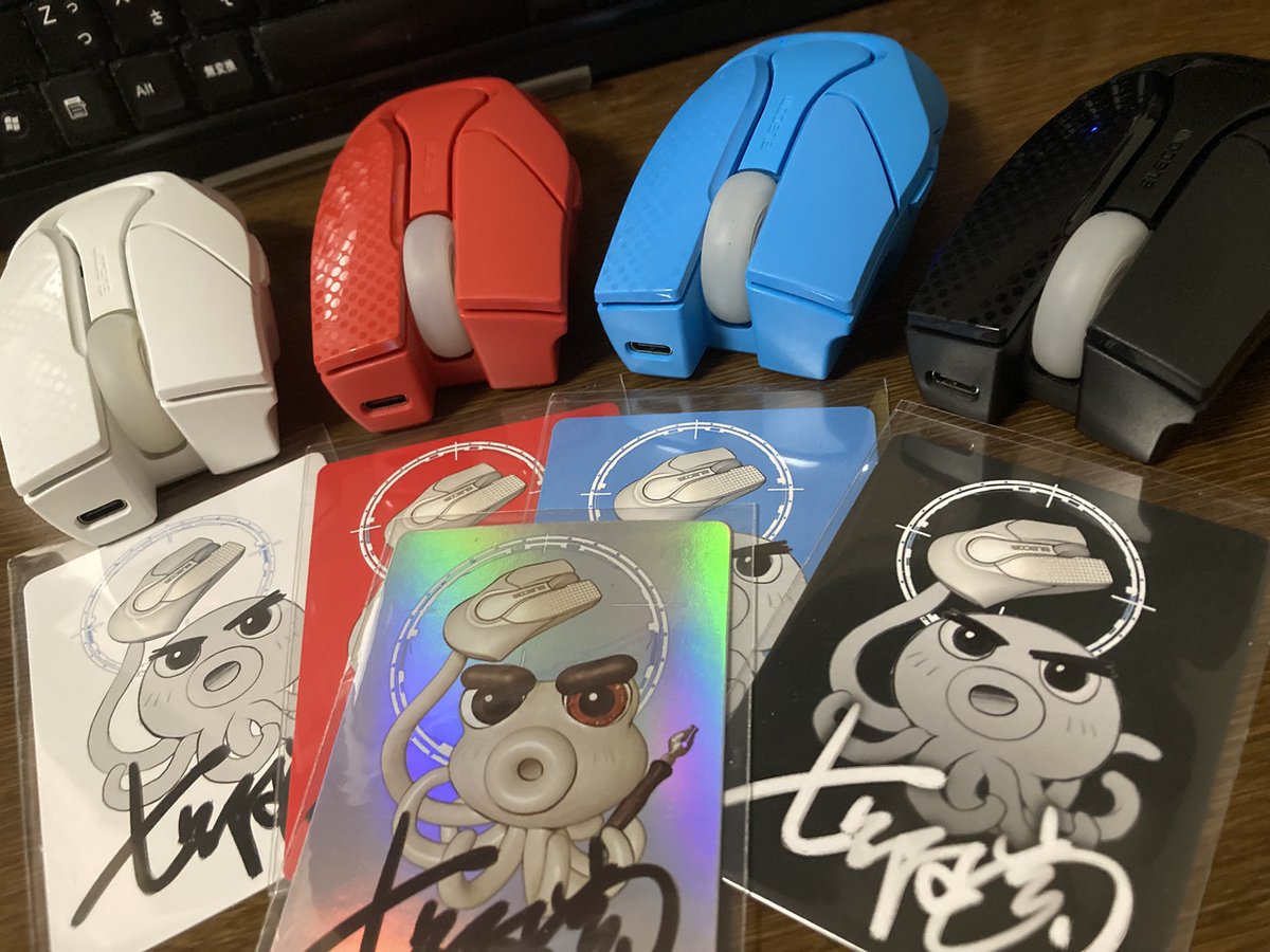 sTwoJapan's tweet photo. エレコムの士郎正宗マウス

フチコマカラー（赤）届いた！わーい！ 
…と開けたらカードがシークレットだった

今！？ｗ

あぶねー、赤2個買っといて良かった https://t.co/PAx4YFJ3js