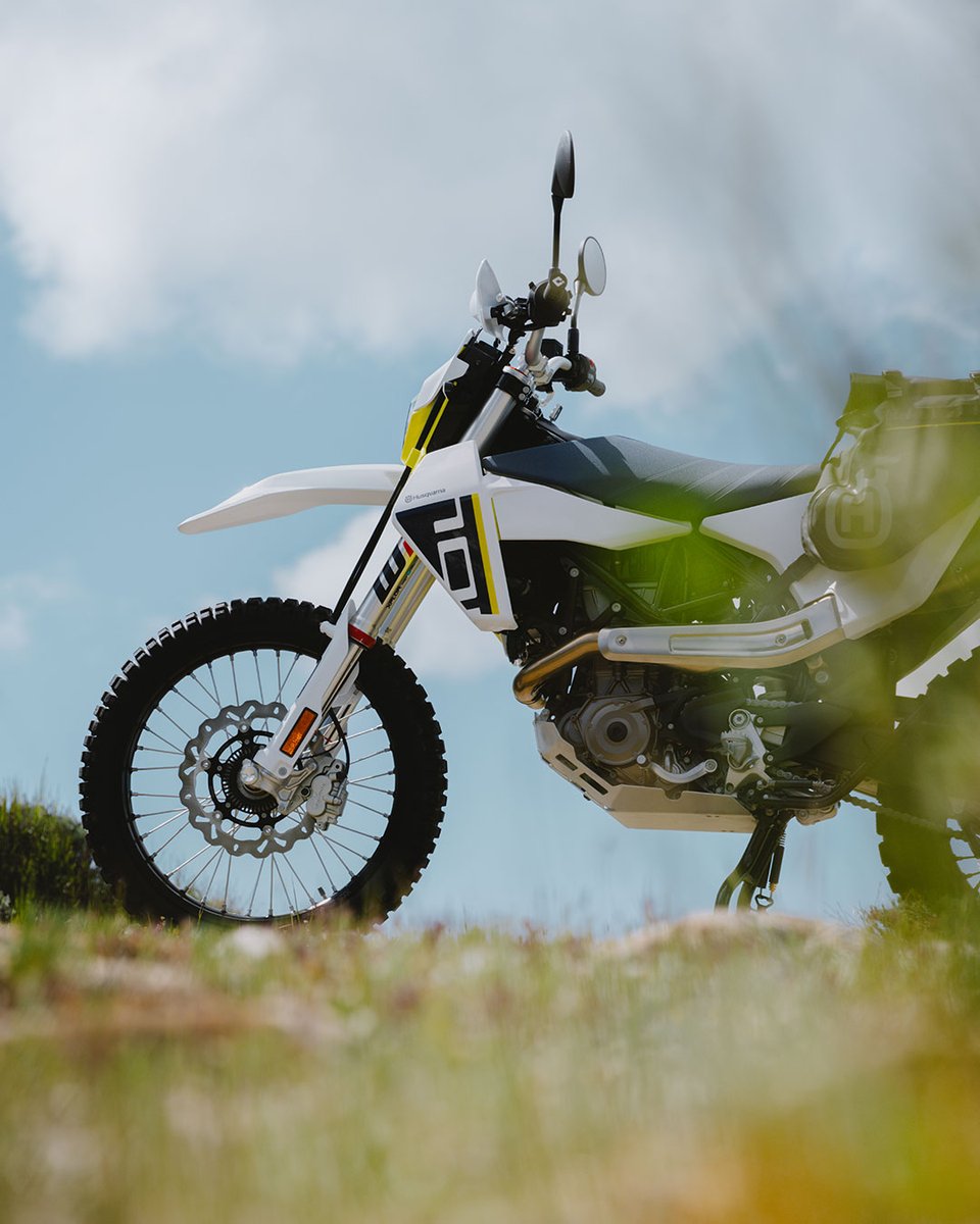 HQV_MotoUK's tweet photo. One bike, a full day of trails and plenty of terrain to discover.
What the 701 Enduro is made for. https://t.co/uk3tI0xjns
#Husqvarna #GoRide #RideHusqvarna #Enduro https://t.co/ZTlq112E58