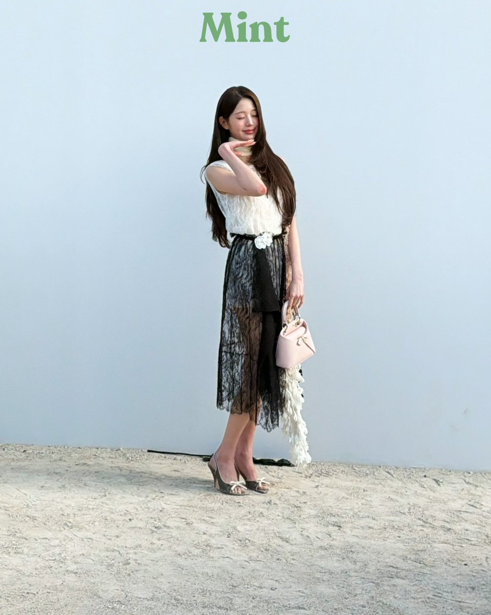 mintmag_th's tweet photo. เจ้าหญิงชัดๆ! #MintReports  ส่งภาพสาว #JANGWONYOUNG  อวดความสวยลุคฟร้อนท์โรว์พร้อมร่วมชมโชว์ Dior Summer 2027 ออกแบบโดย Jonathan Anderson ที่กำลังจัดขึ้นตอนนี้ ณ ปารีส ประเทศฝรั่งเศส 💚

WONYOUNG IN DIOR
#WonyoungDiorSummer27
#JANGWONYOUNG
#WONYOUNG
#DiorSummer27 #MintMagTH https://t.co/KQ61AU3vOJ
