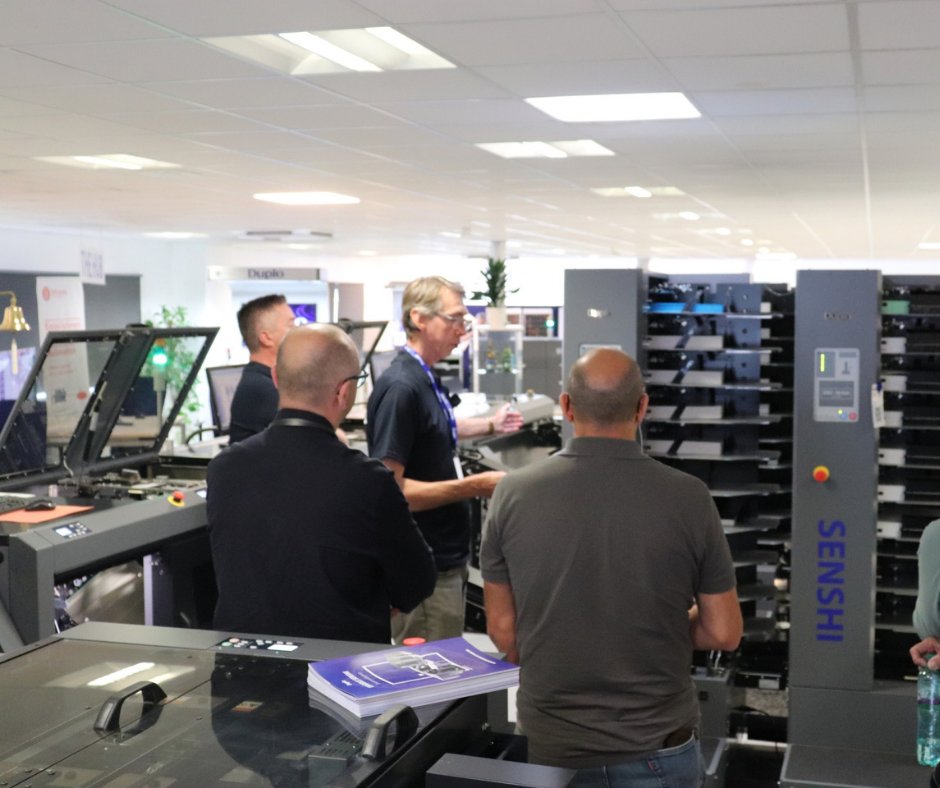 Duploint's tweet photo. Yesterday we welcomed our first guests to our expanded showroom with @DuploFrance.
After months of planning and work behind the scenes, it was great to see the new space being used for demonstrations, conversations and time with our product specialists.

#OneDuplo #PrintFinishing https://t.co/Yy9KYlZX0I