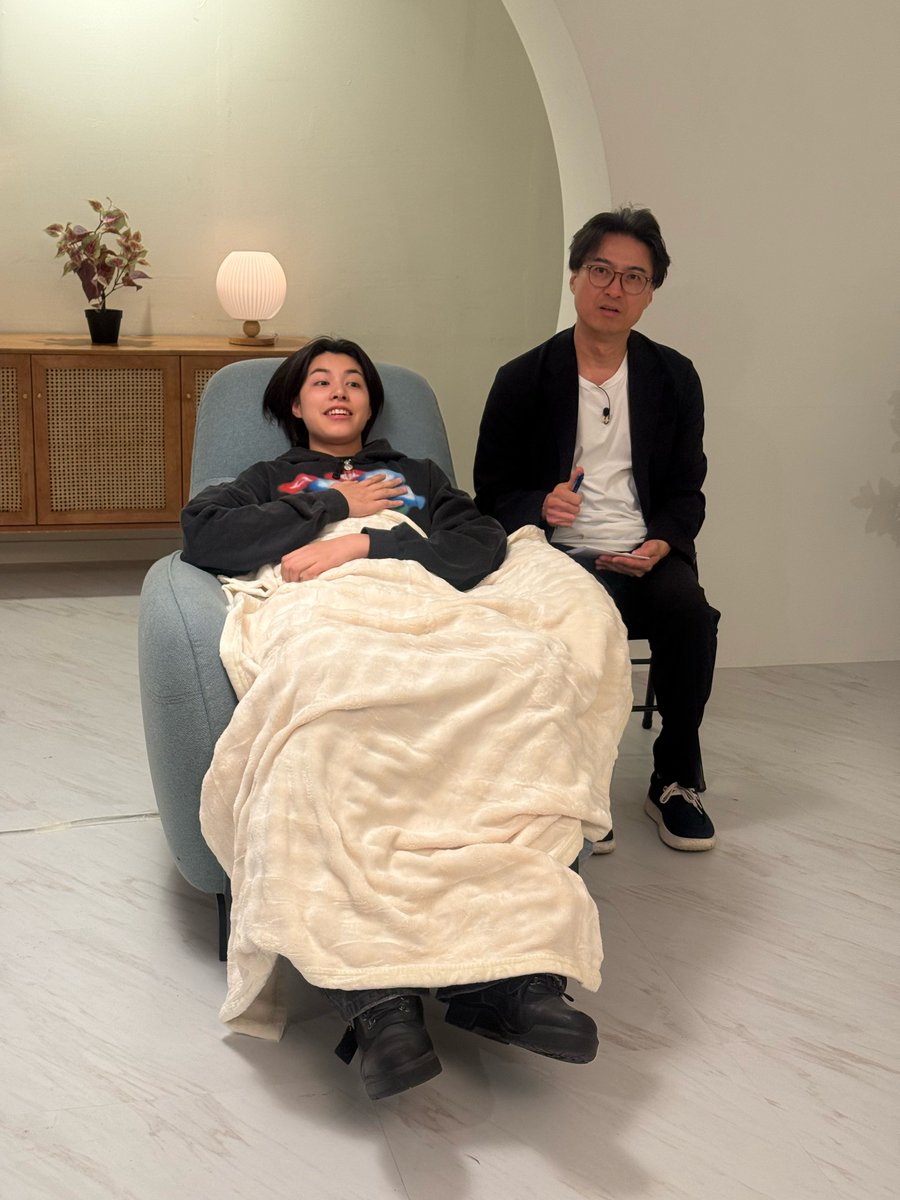 tentanglouis's tweet photo. [4SHOBOSHOW] <미공개 클립 모음.zip 3> Photo Behind LOUIS📸

#LOUIS #루이 #LNGSHOT #롱샷 https://t.co/6rvdFSazya